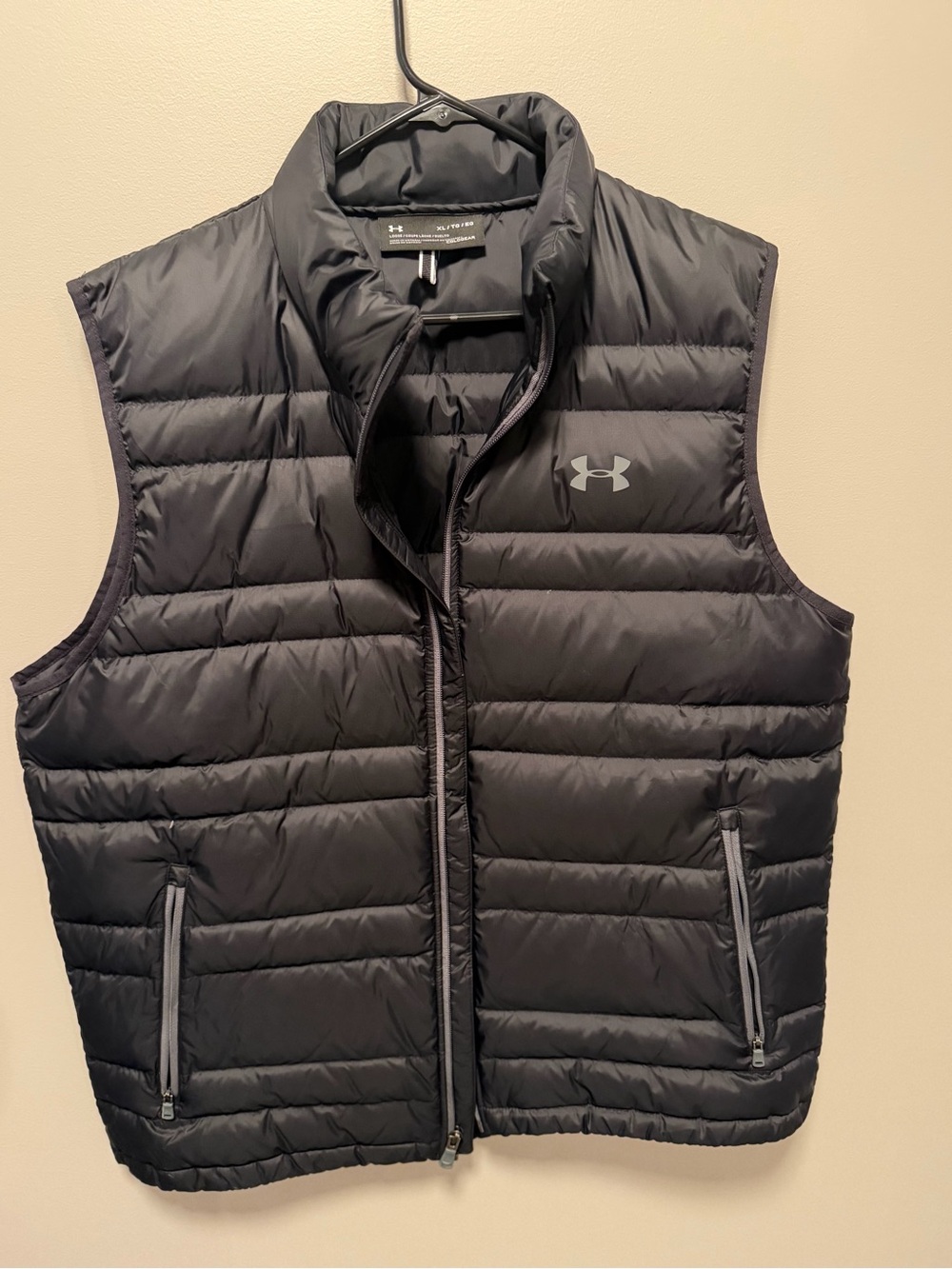 Under Armour Men's Black Quilted Down-Style Vest